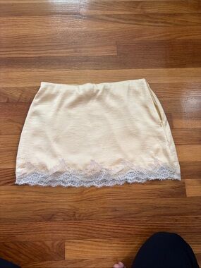 Yello Lace-Hem Mini Skort
